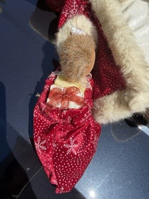 2003 Sasha & Nicholas Holiday Collectible Bears W/ Red Cape On Stand Plush - Thumbnail 2