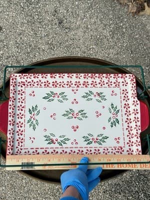 Temp-tations by Tara Peppermint Holly 13x9 Baker w/ Lid & Metal Rack - Thumbnail 7