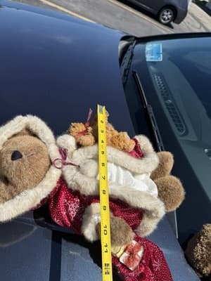 2003 Sasha & Nicholas Holiday Collectible Bears W/ Red Cape On Stand Plush - Thumbnail 10