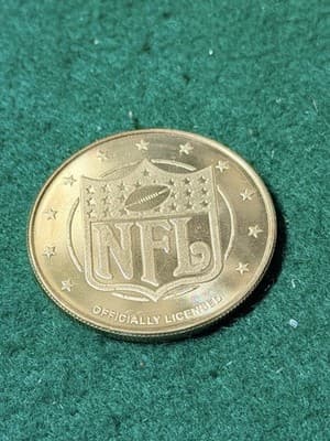 NFL Pro Football Hall of Fame Canton Ohio Gold Tone Coin Token Official - Thumbnail 5
