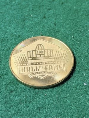 NFL Pro Football Hall of Fame Canton Ohio Gold Tone Coin Token Official - Thumbnail 4