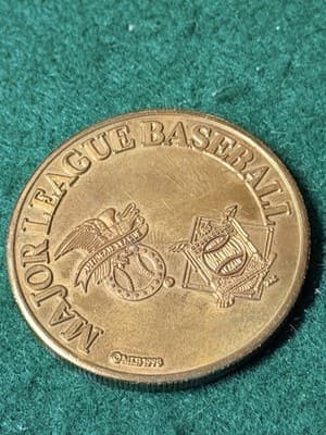 Derek Jeter No. 2 New York Yankees Commemorative Token Coin Medal - Thumbnail 4