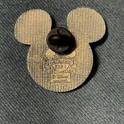 Disney Pin Trading 2001 Mickey Back Official Vintage Collectible - Thumbnail 2