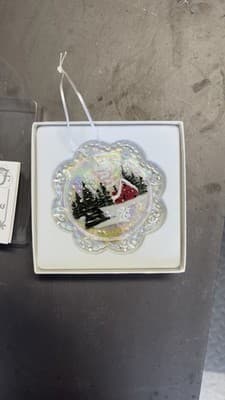 Fenton Sarafina’s Glass Snowflake V-Miracle Ornament Iridescent w Box - Thumbnail 3