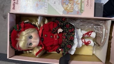 Goebel Dolly Dingle Dolls Bette Ball Porcelain Doll Red Outfit w/ Box - Thumbnail 3