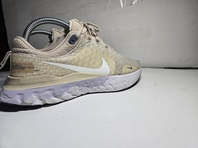 Nike React Infinity Run Flyknit 3 Shoes Womens Size 7 Beige Running Sneakers - Thumbnail 3