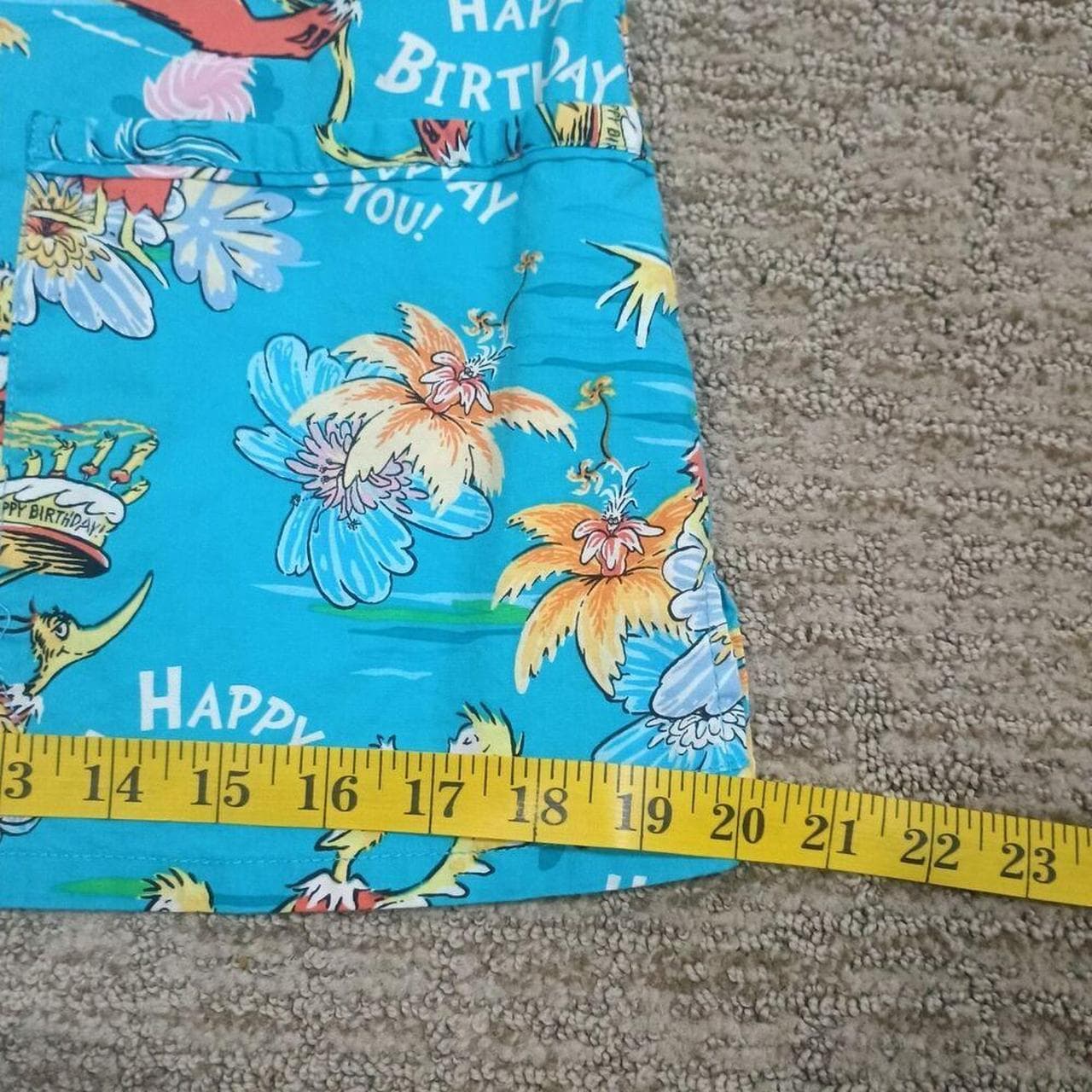DR. SEUSS HAPPY BIRTHDAY TO YOU WOMEN'S SCRUBS TOP SMALL - Thumbnail 6