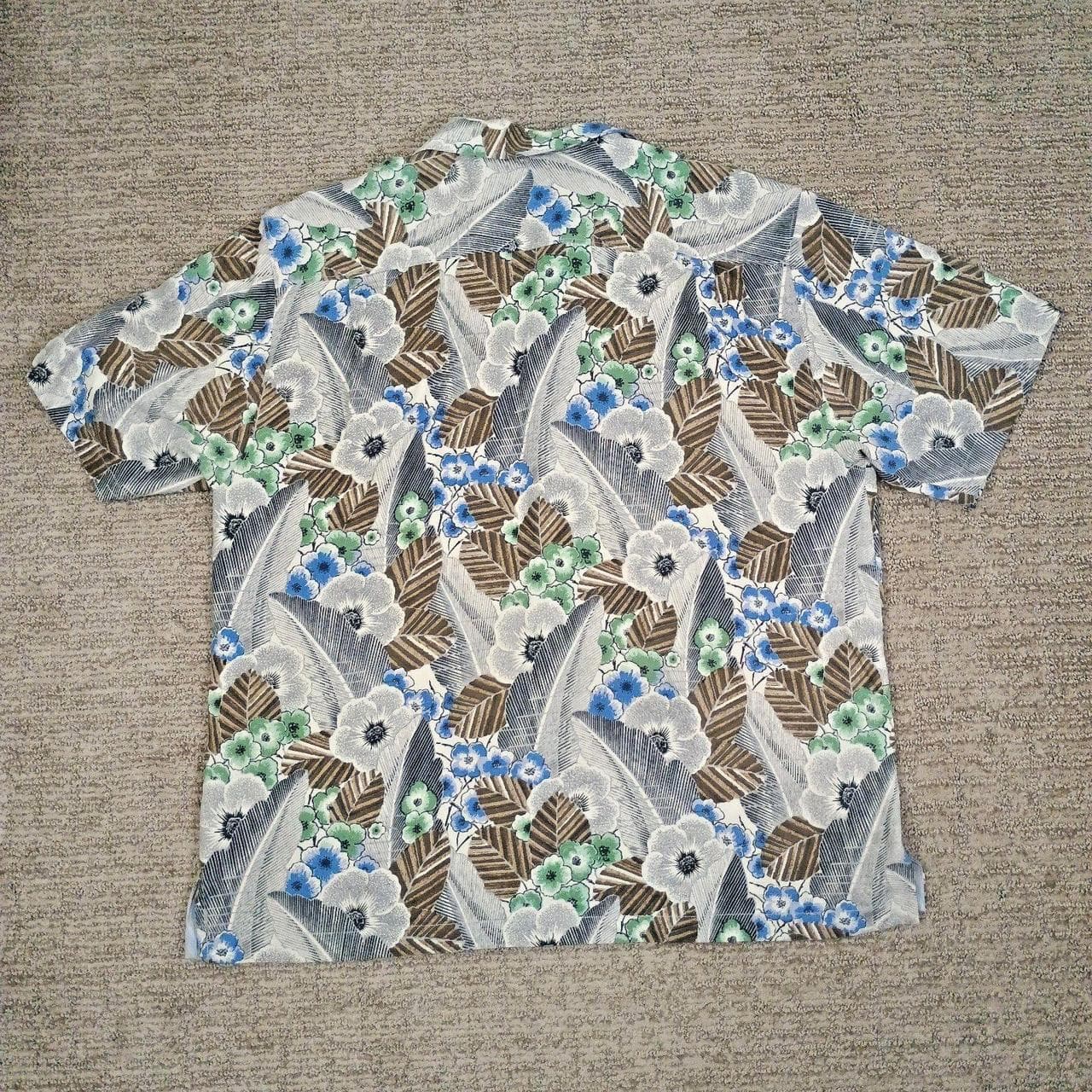 TOMMY BAHAMA CAMP SHIRT MEN'S XL SILK BLEND BUTTON DOWN BLUE FLORAL HAWAIIAN - Thumbnail 5
