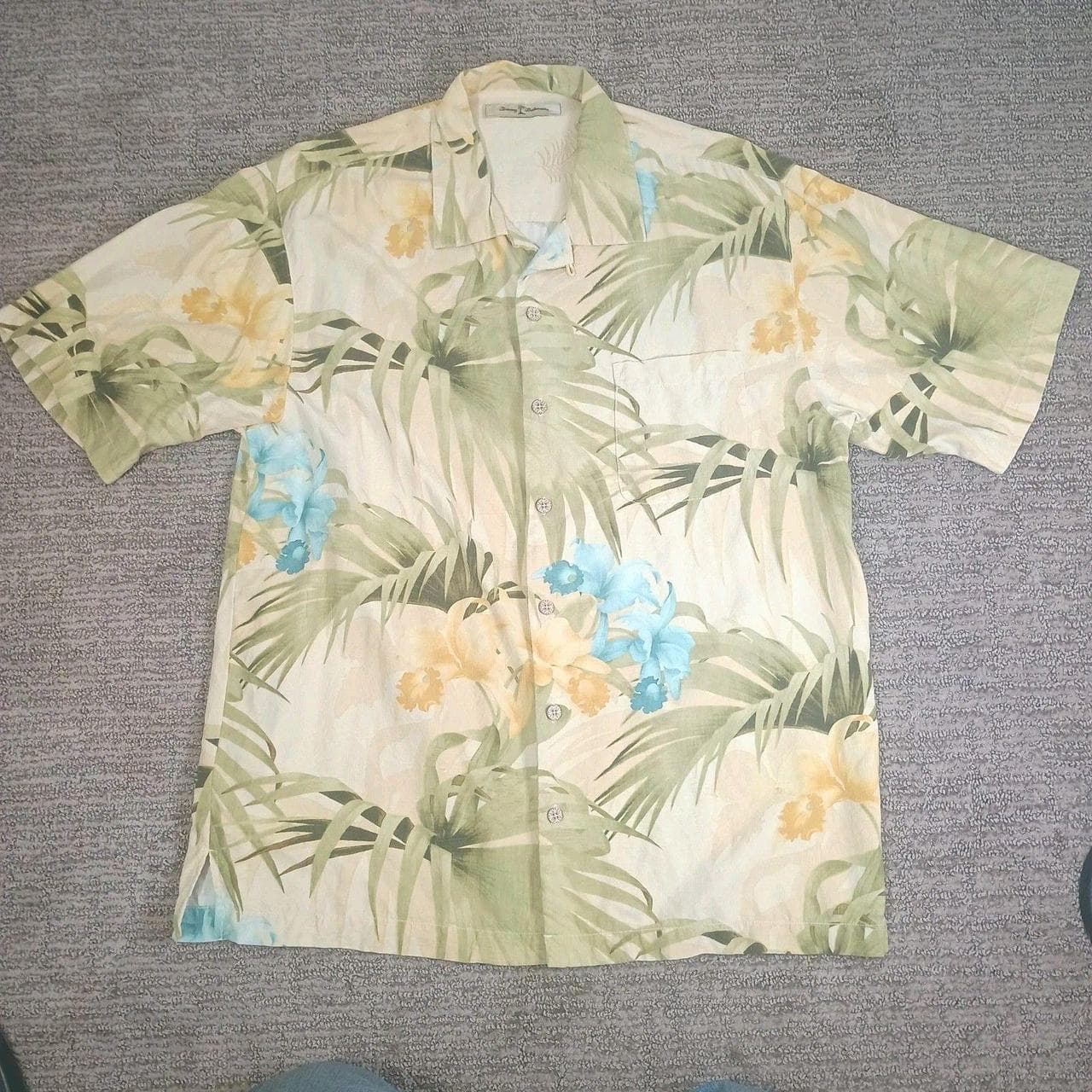 Tommy Bahama Silk Shirt Mens Medium Hawaiian Leaf Aloha Camp Button Short Sleeve - Thumbnail 2