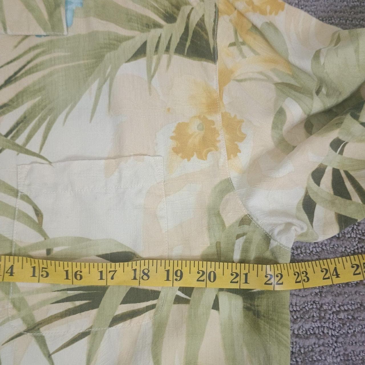 Tommy Bahama Silk Shirt Mens Medium Hawaiian Leaf Aloha Camp Button Short Sleeve - Thumbnail 7