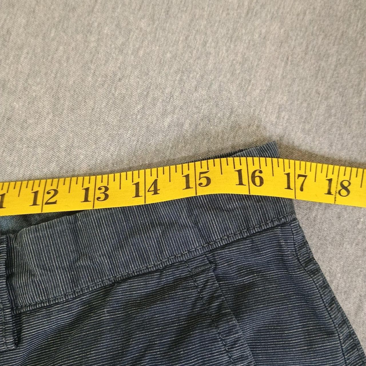 TOMMY HILFIGER CHINO SHORTS MEN'S 34 BLUE/GRAY - Thumbnail 7