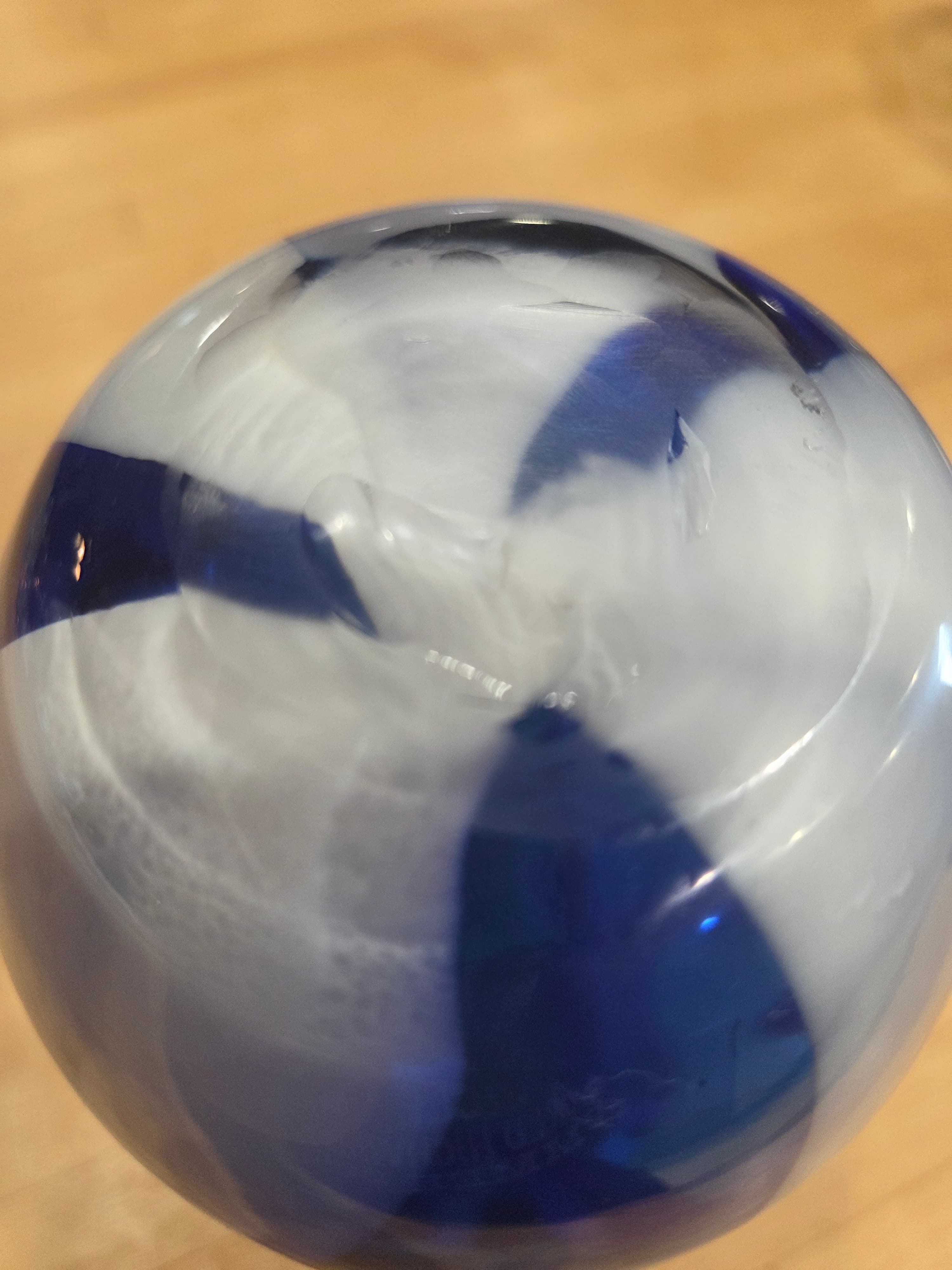 Vintage Cobalt Blue and White Swirl Hand Blown Art Glass 8 Inch Hourglass Vase - Thumbnail 3