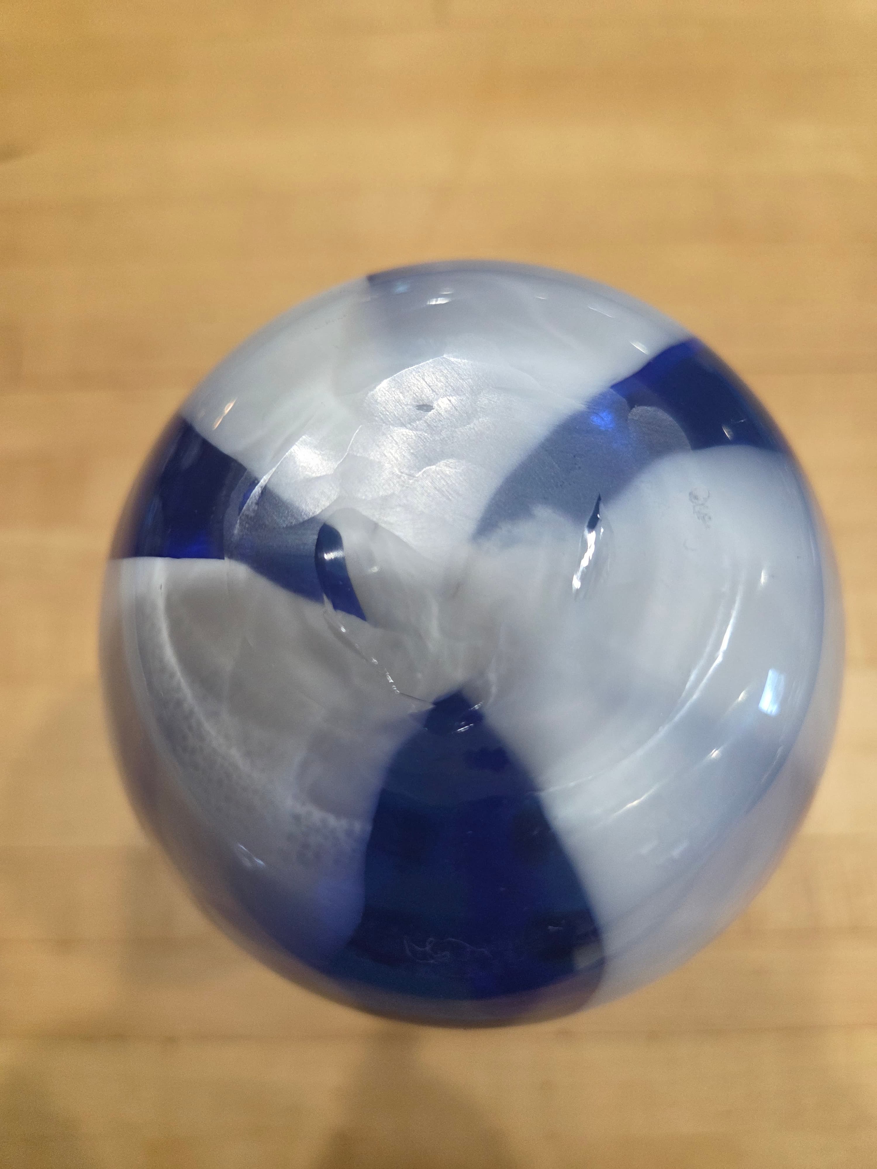 Vintage Cobalt Blue and White Swirl Hand Blown Art Glass 8 Inch Hourglass Vase - Thumbnail 4
