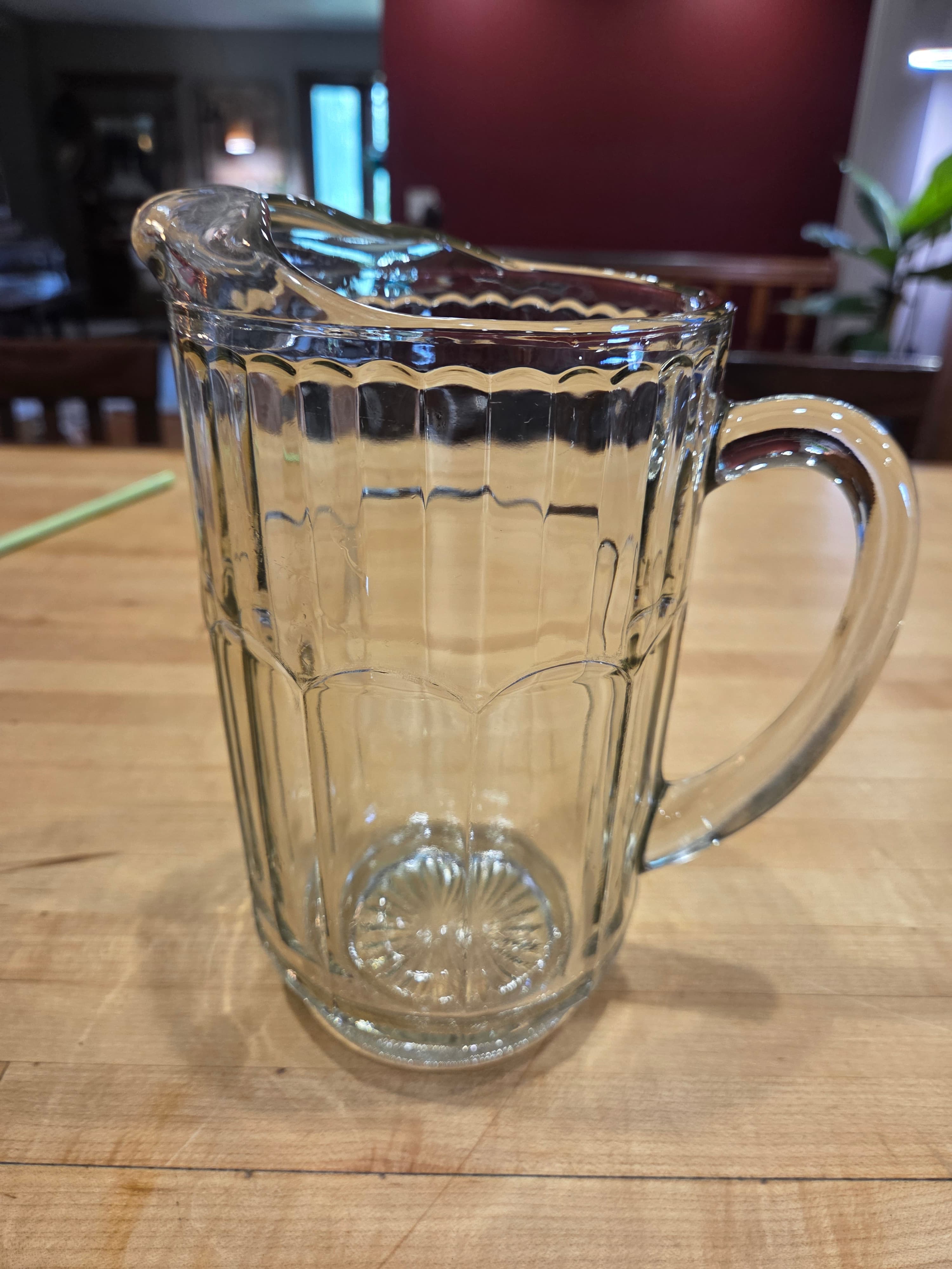 Vintage Anchor Hocking Clear Glass 8 Inch Panel Spoke Bottom Ice Lip Pitcher - Thumbnail 4