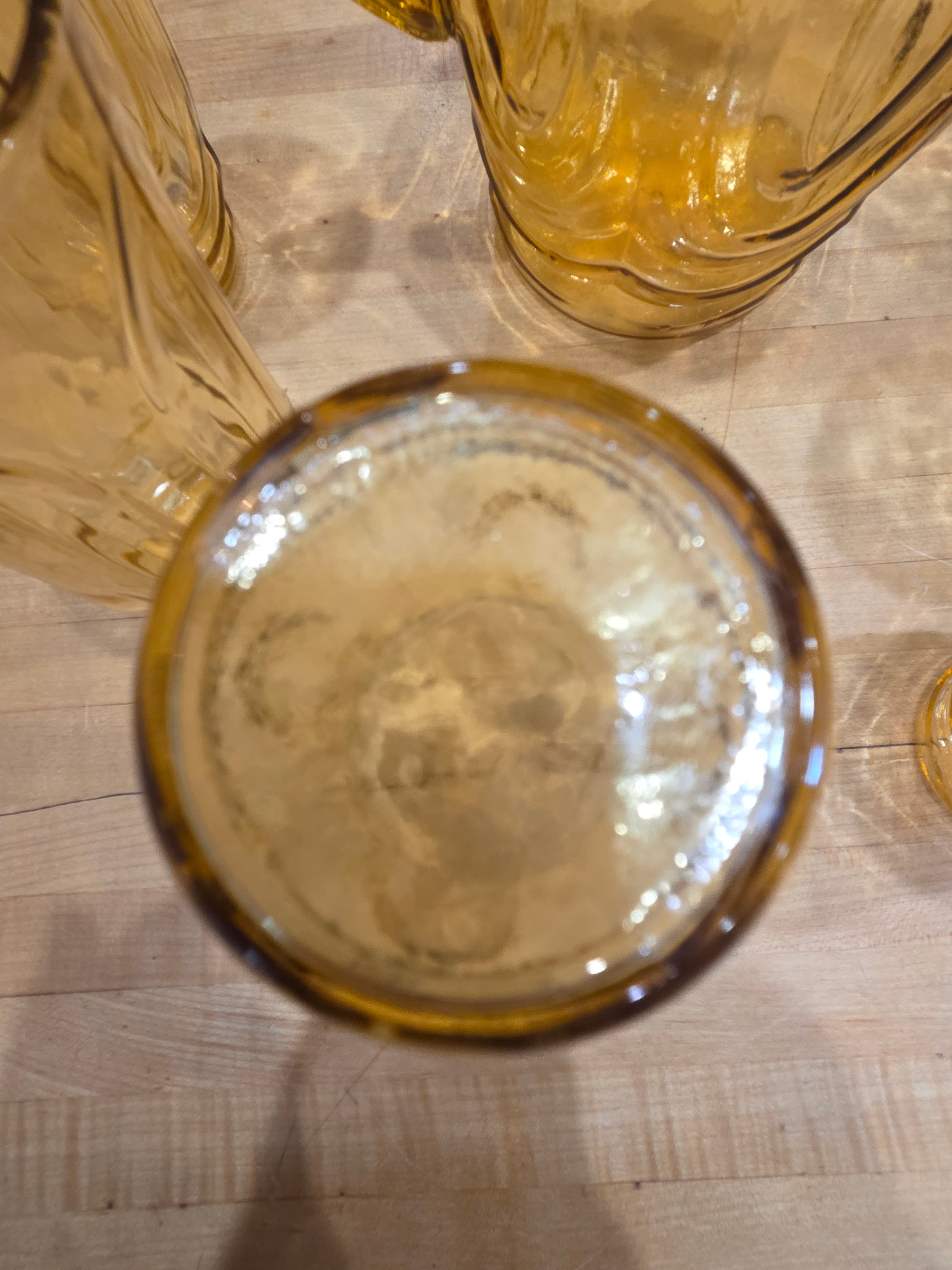 Vintage Indiana Glass Amber Mt Vernon Pitcher and 6 Tumblers Beverage Set - Thumbnail 8