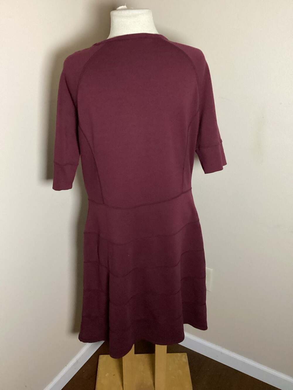 Athleta En Route Short Sleeve Fit & Flare Dress Burgundy XL - Thumbnail 2