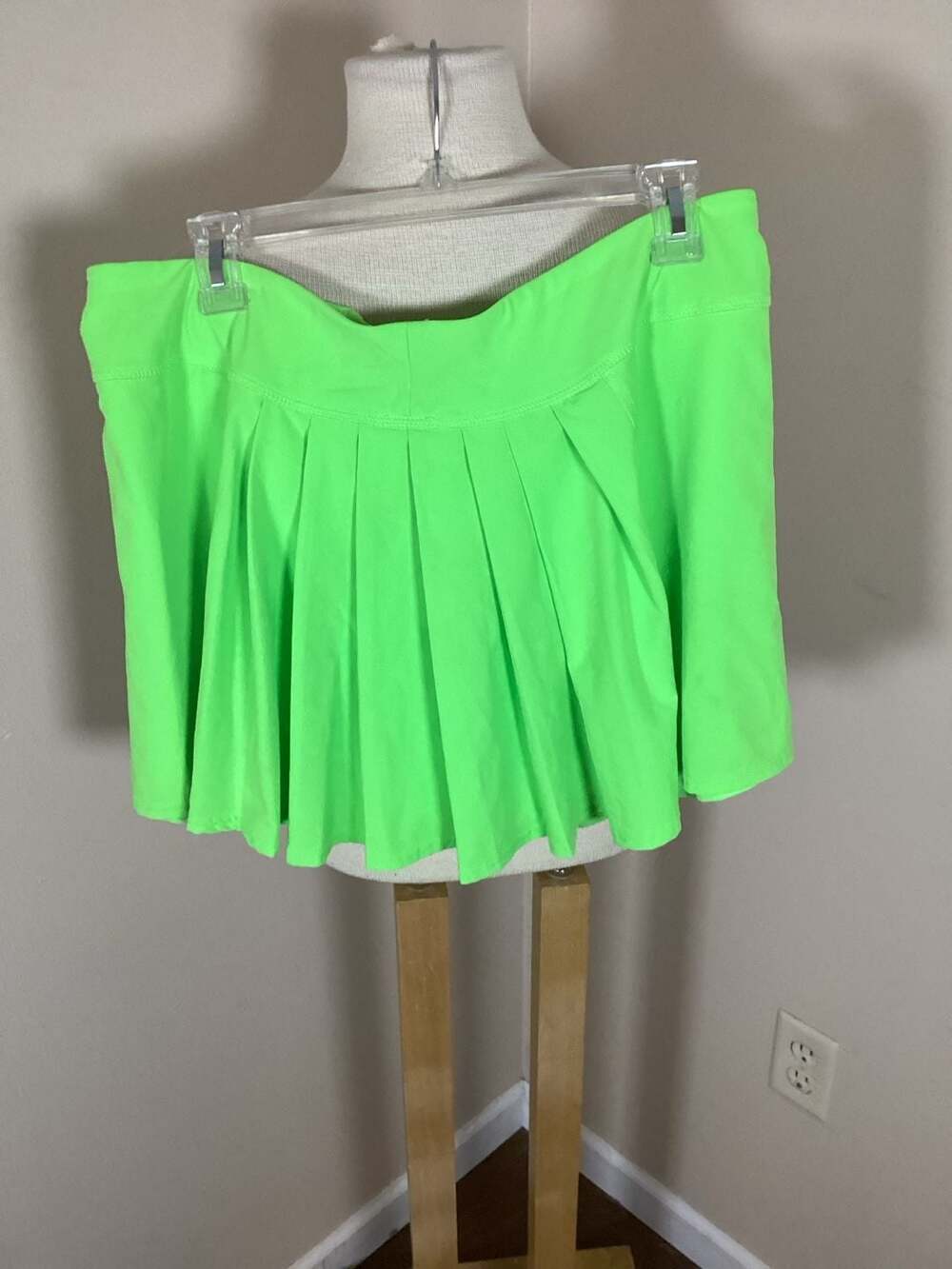 Jofit Women's Tennis Golf Set Neon Green Purple Tank Top & Pleated Skort Size L - Thumbnail 5