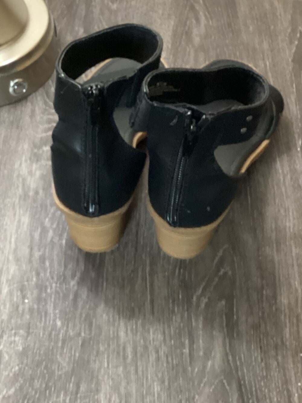 Frye and Co. Zaki Black Block Heel Ankle Strap Sandals Size 8.5 - Thumbnail 4