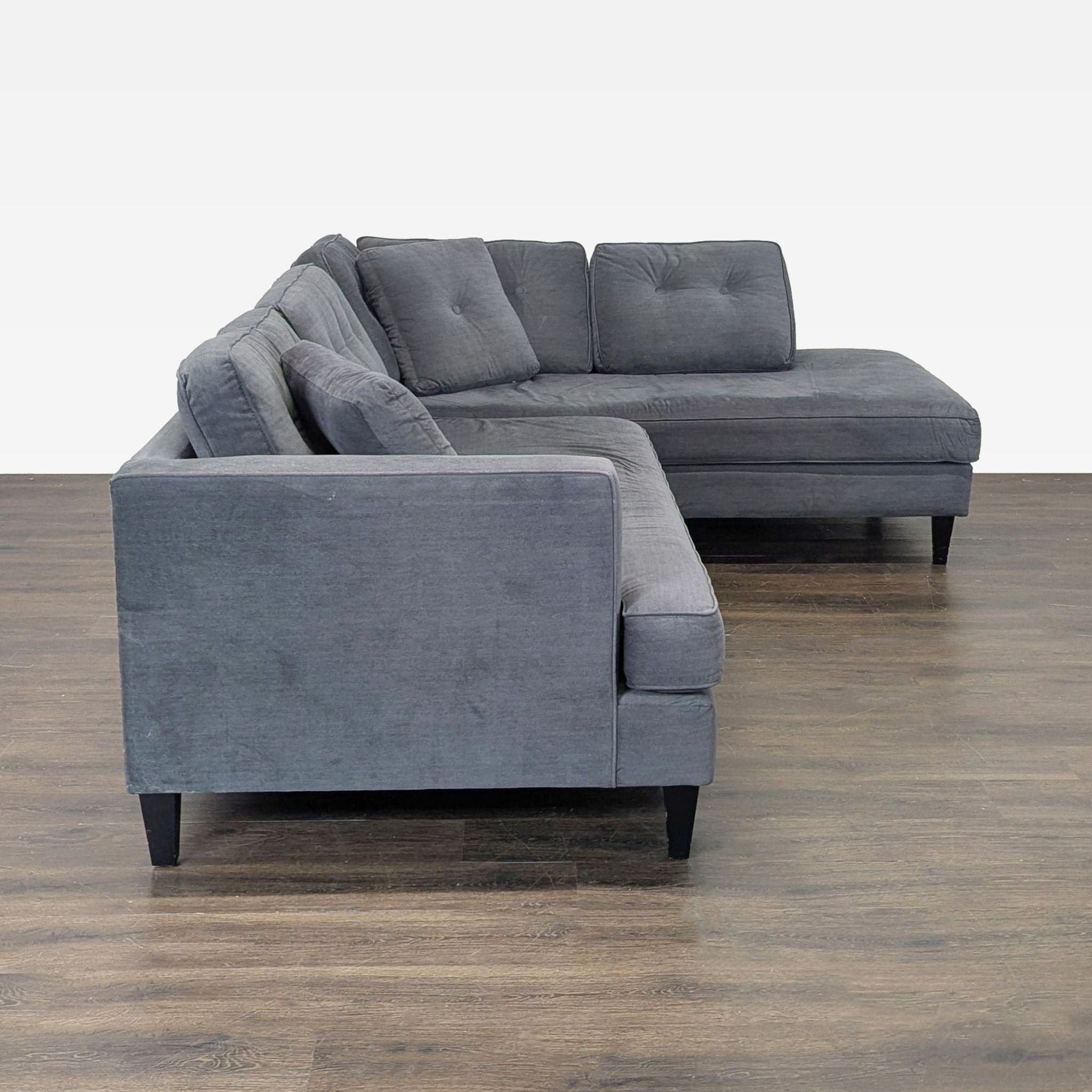 Modern Gray L-Shaped Sectional Sofa with Tufted Cushions - Thumbnail 3