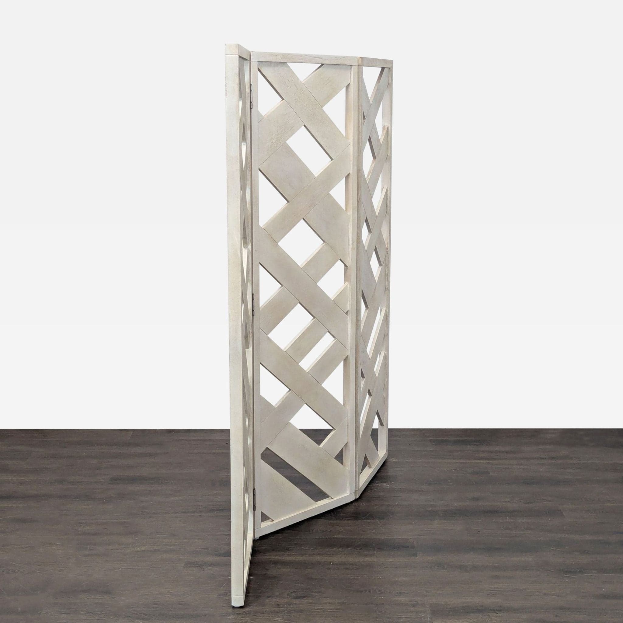 Three Panel Lattice Screen - Thumbnail 2