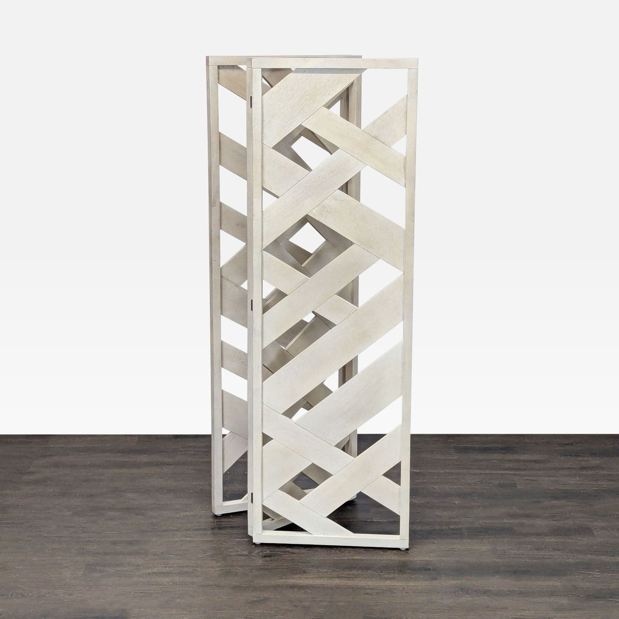 Three Panel Lattice Screen - Thumbnail 5