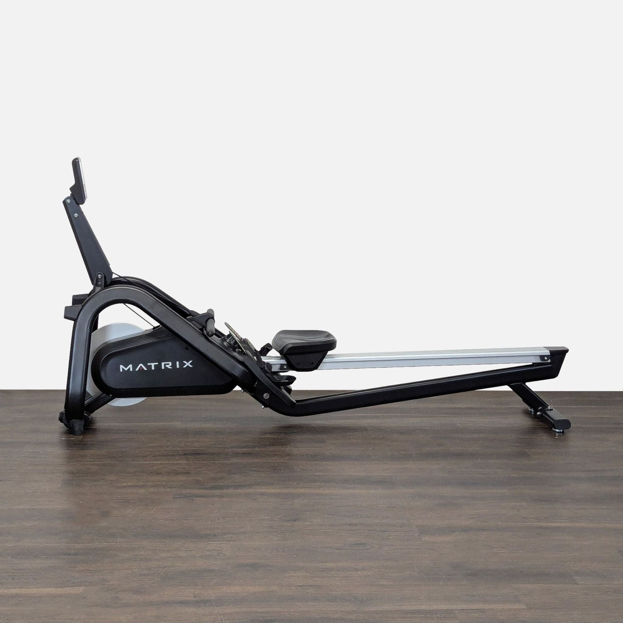 Matrix Premium Rowing Machine with Digital Display - Gym Equipment - Thumbnail 4