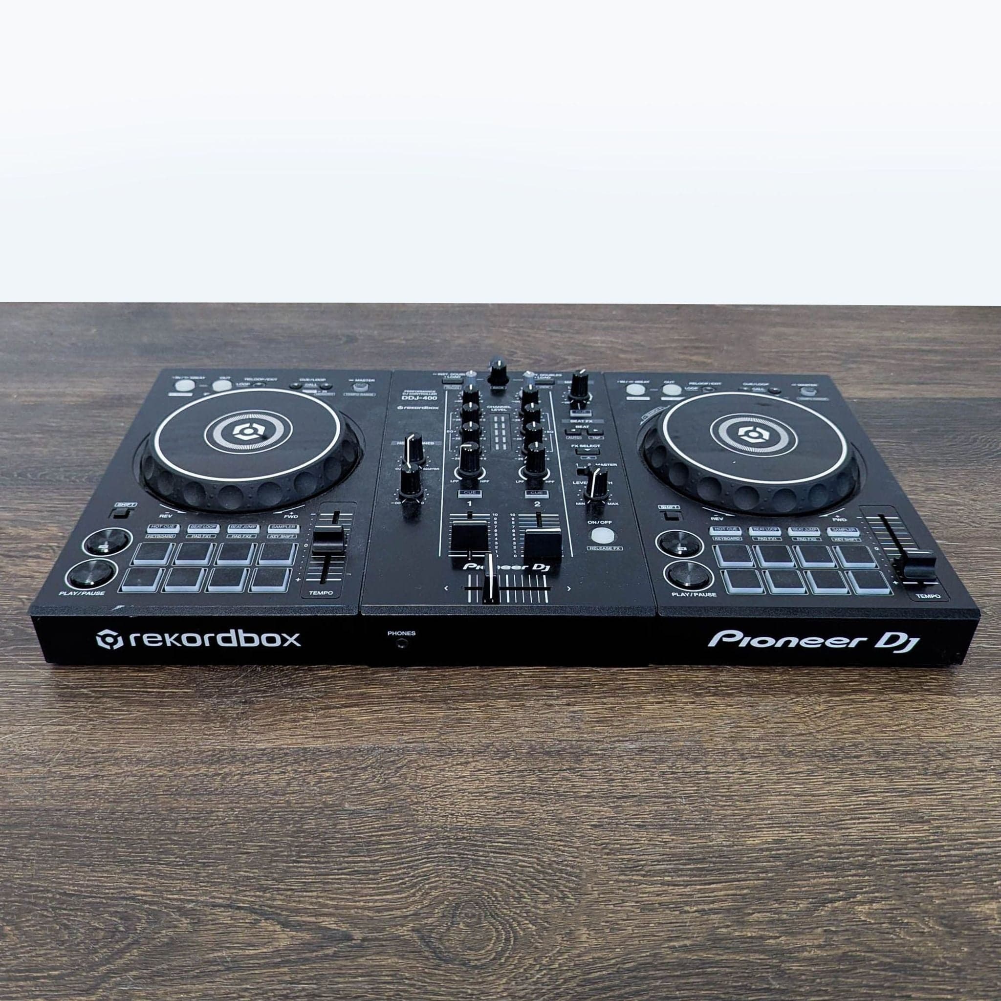 Pioneer DJ DDJ-400 Rekordbox 2-Channel DJ Controller – Audio Equipment