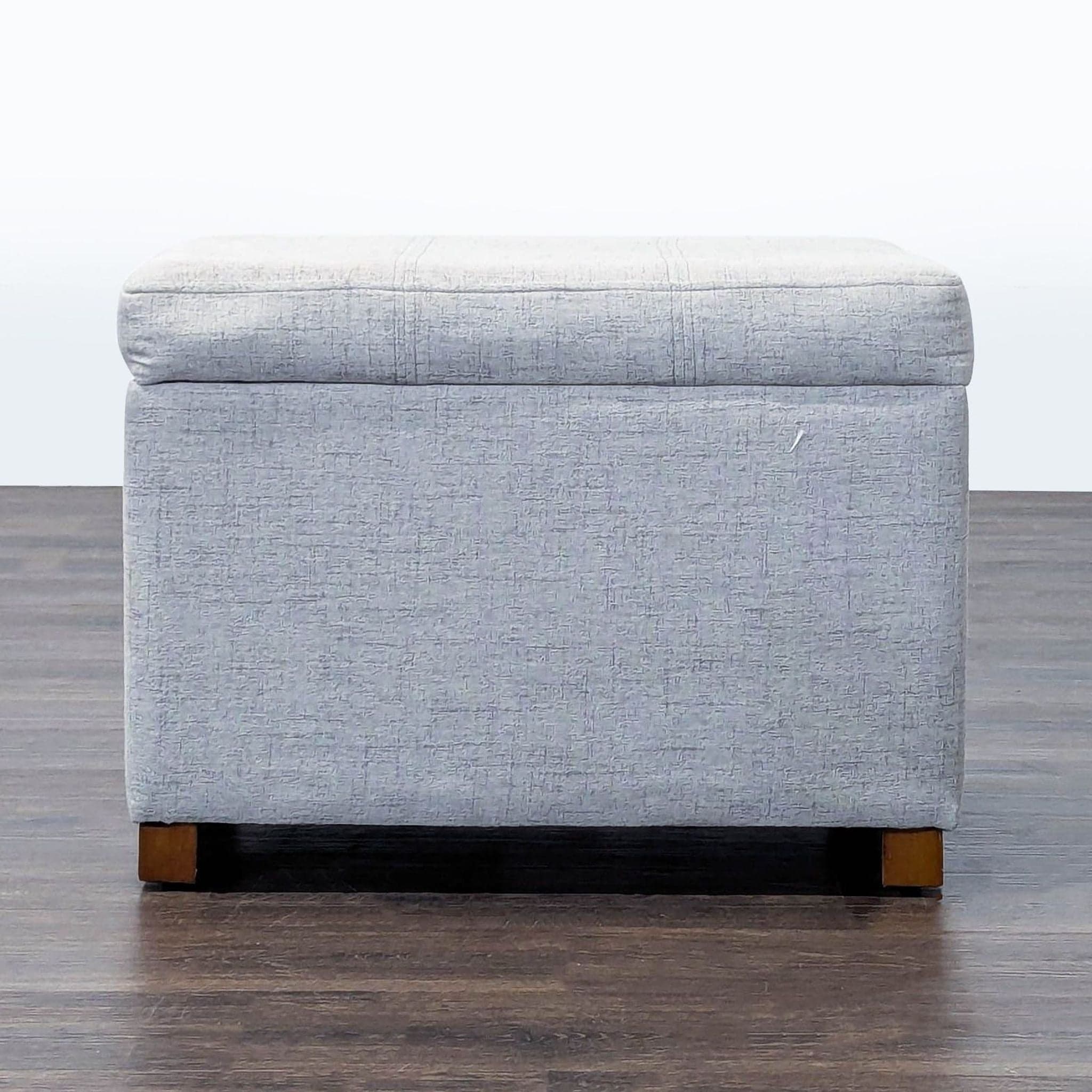 Threshold Essex Single Storage Ottoman - Thumbnail 3