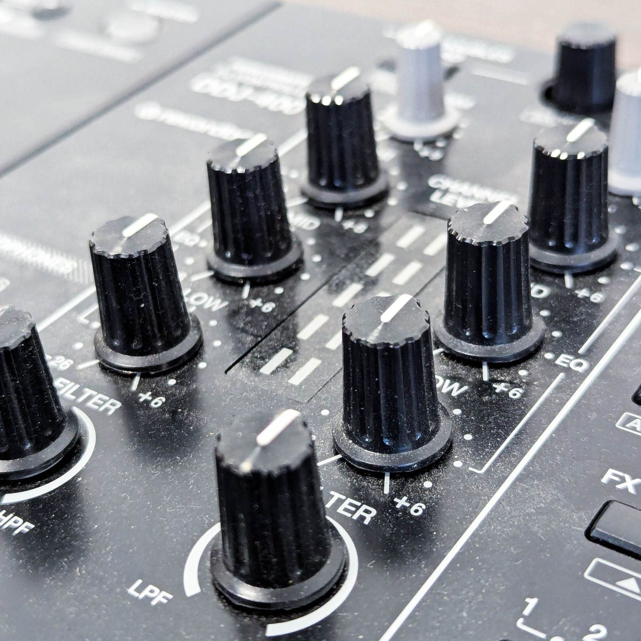 Pioneer DJ DDJ-400 Rekordbox 2-Channel DJ Controller – Audio Equipment - Thumbnail 13