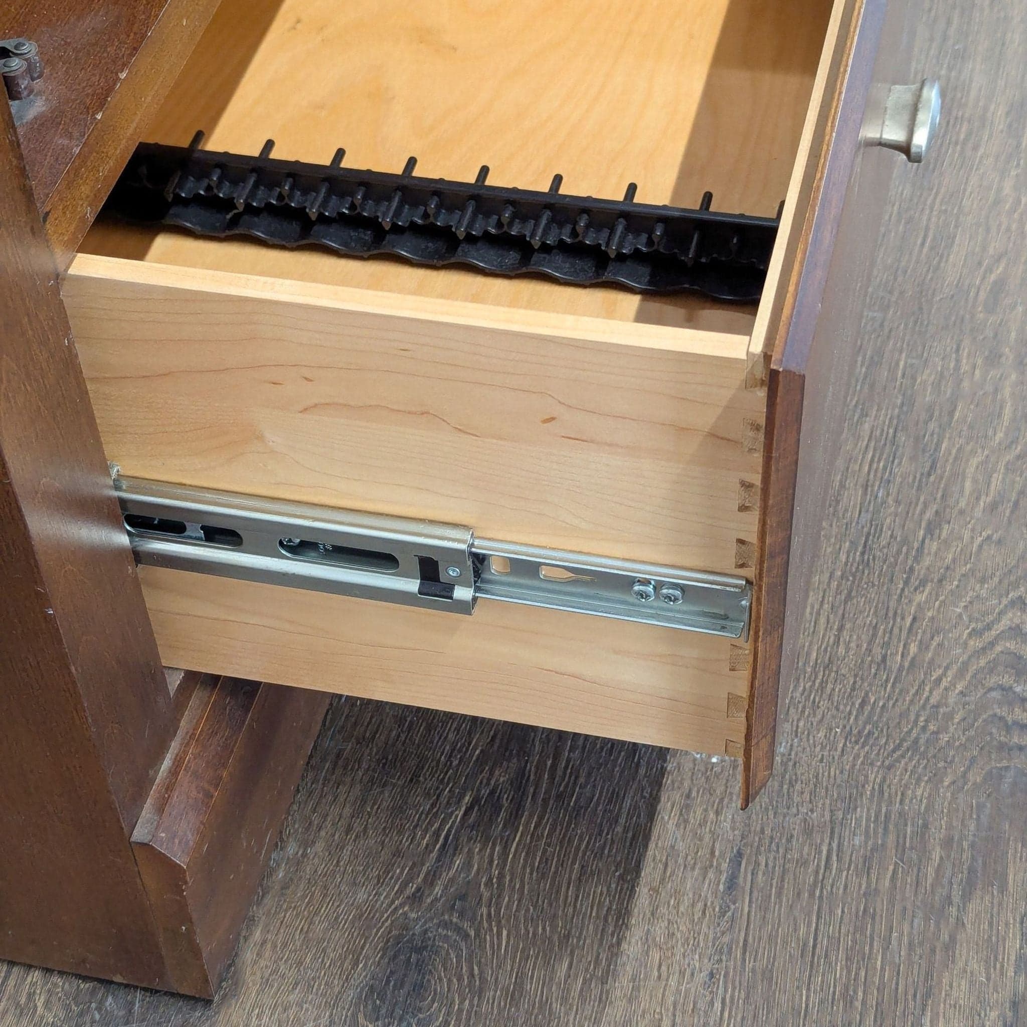 Vintage Ethan Allen One Drawer Media Cabinet - Thumbnail 9