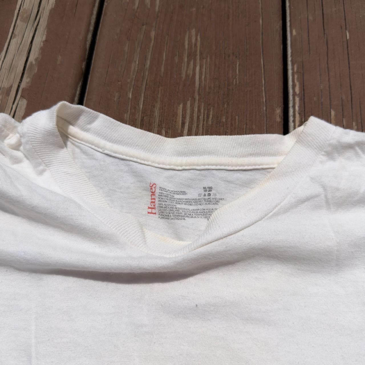 Super Rare 90s Hanes Blank White Tee | GRAIL - Thumbnail 2