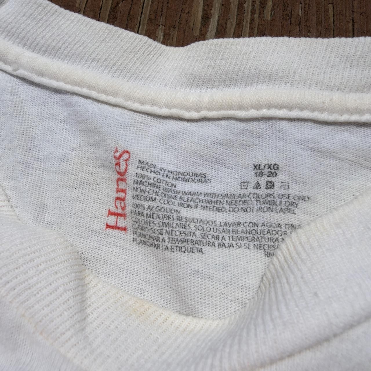 Super Rare 90s Hanes Blank White Tee | GRAIL - Thumbnail 3