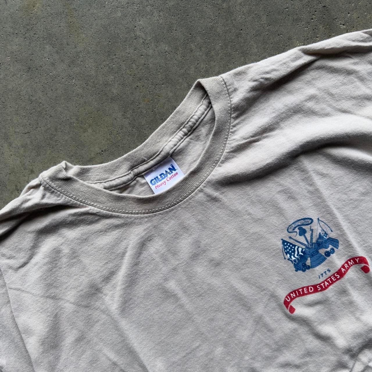 Super Rare 90s US Army Reserve Graphic Tee - Gildan Heavy Cotton GRAIL - Thumbnail 4