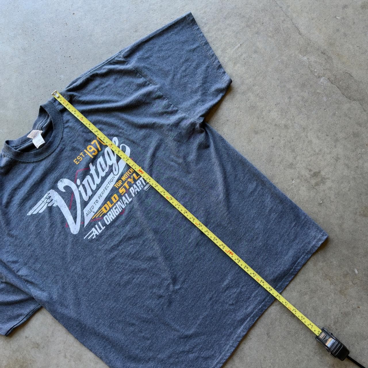 Super Rare Early 2000s Gildan Tee - Grail - Thumbnail 8