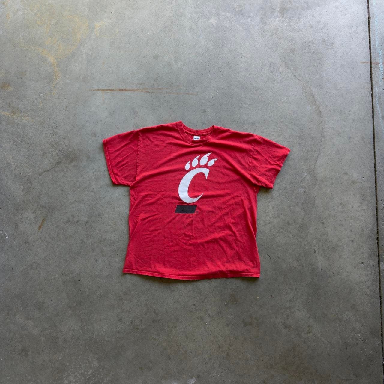 Super Rare Early 2000s University of Cincinnati Bearcats Tee | Vintage GRAIL