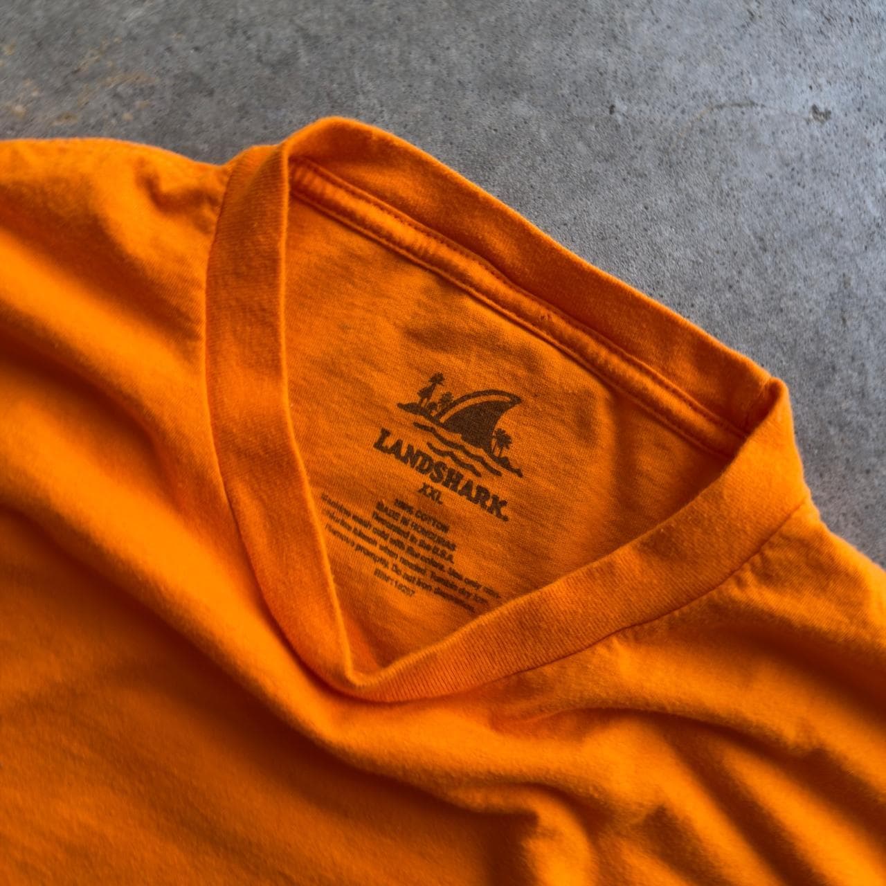 SUPER RARE Early 2000s Landshark Lager Tee - Y2K GRAIL - Thumbnail 4