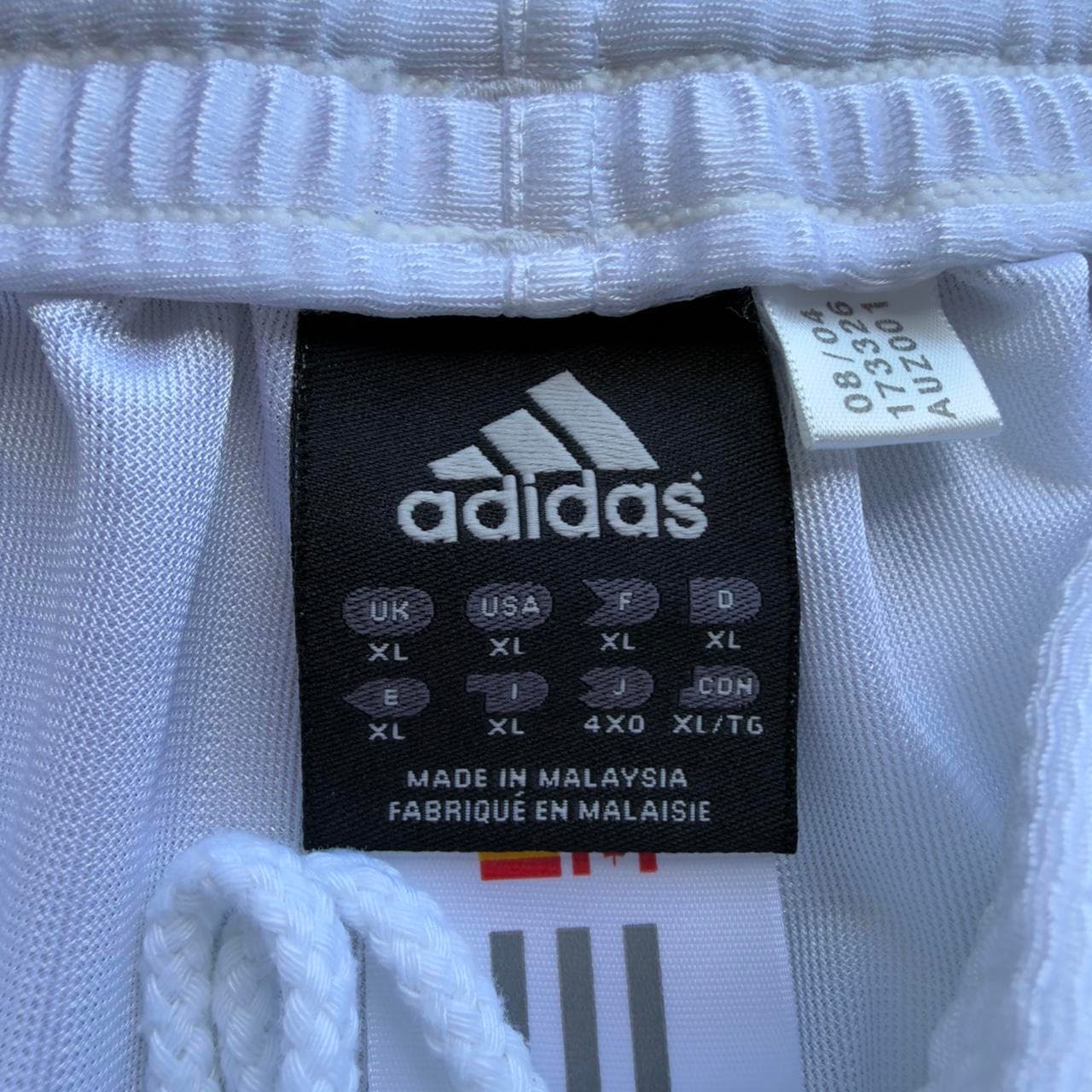 SUPER RARE EARLY 2000s WHITE AND BLACK Adidas Basketball Shorts - Y2K GRAIL - Thumbnail 5