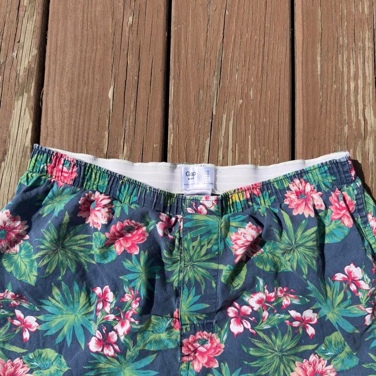 Rare Early 2000s Gap Grail Floral Rose Boxer Shorts - Thumbnail 2