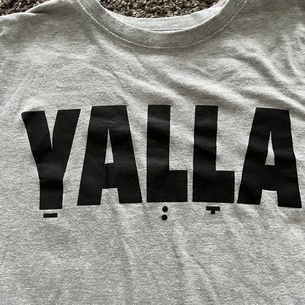 Super Rare Early 2000s YALLA GRAPHIC Tee - Y2K Grail - Thumbnail 4