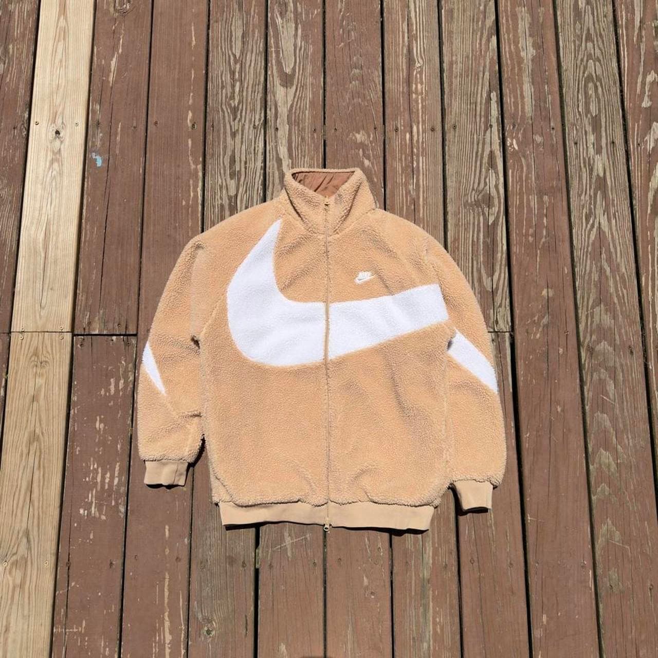 Nike Big Swoosh Reversible Boa Jacket Hemp White Asia Sizing BQ6546-200 Fleece Sherpa Puffer
