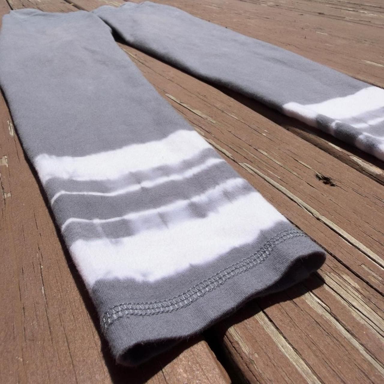 VTG Y2K Aerie Tie-Die Grey Flare Leggings Rare - Thumbnail 3
