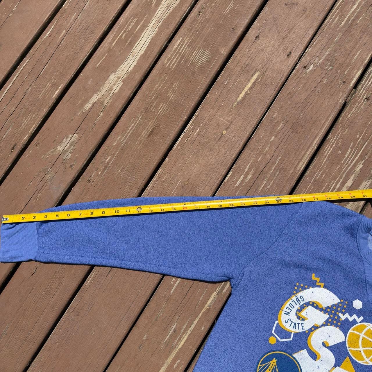 SUPER RARE 2022 NBA FINALS GOLDEN STATE WARRIORS CHAMPIONSHIP CREWNECK - Thumbnail 7