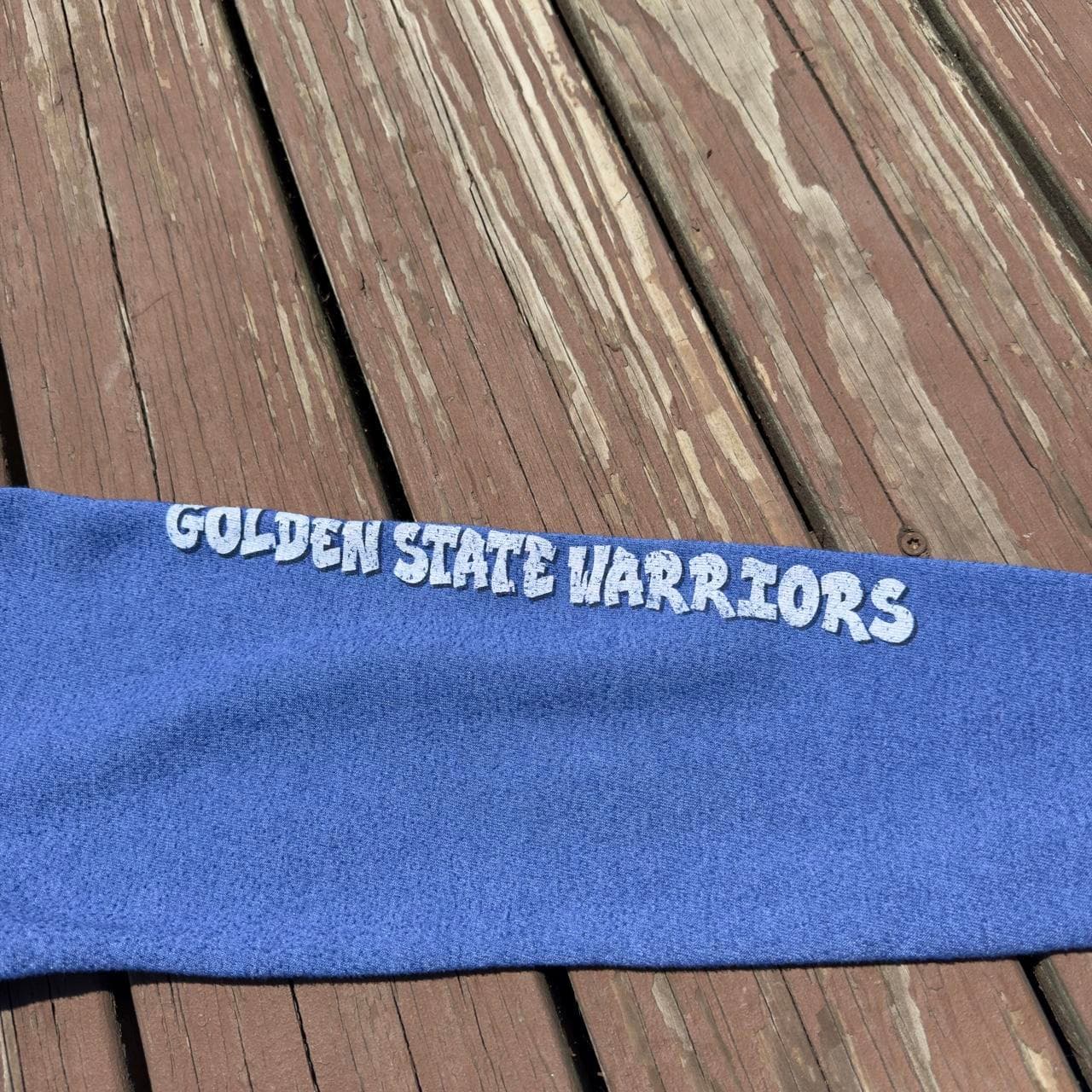 SUPER RARE 2022 NBA FINALS GOLDEN STATE WARRIORS CHAMPIONSHIP CREWNECK - Thumbnail 3