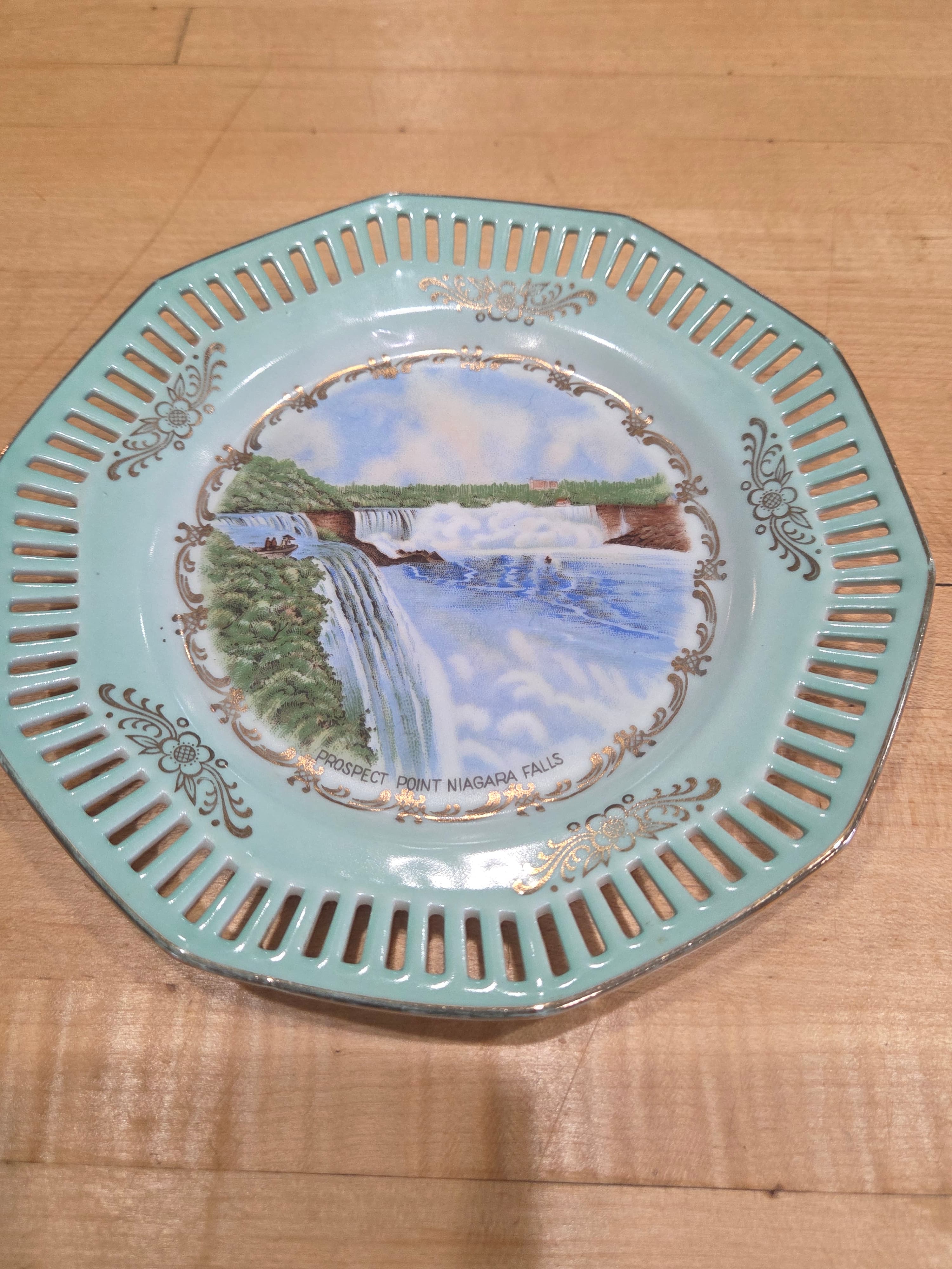 Vintage Schumann Arzberg Niagara Falls Reticulated Plate - Thumbnail 2