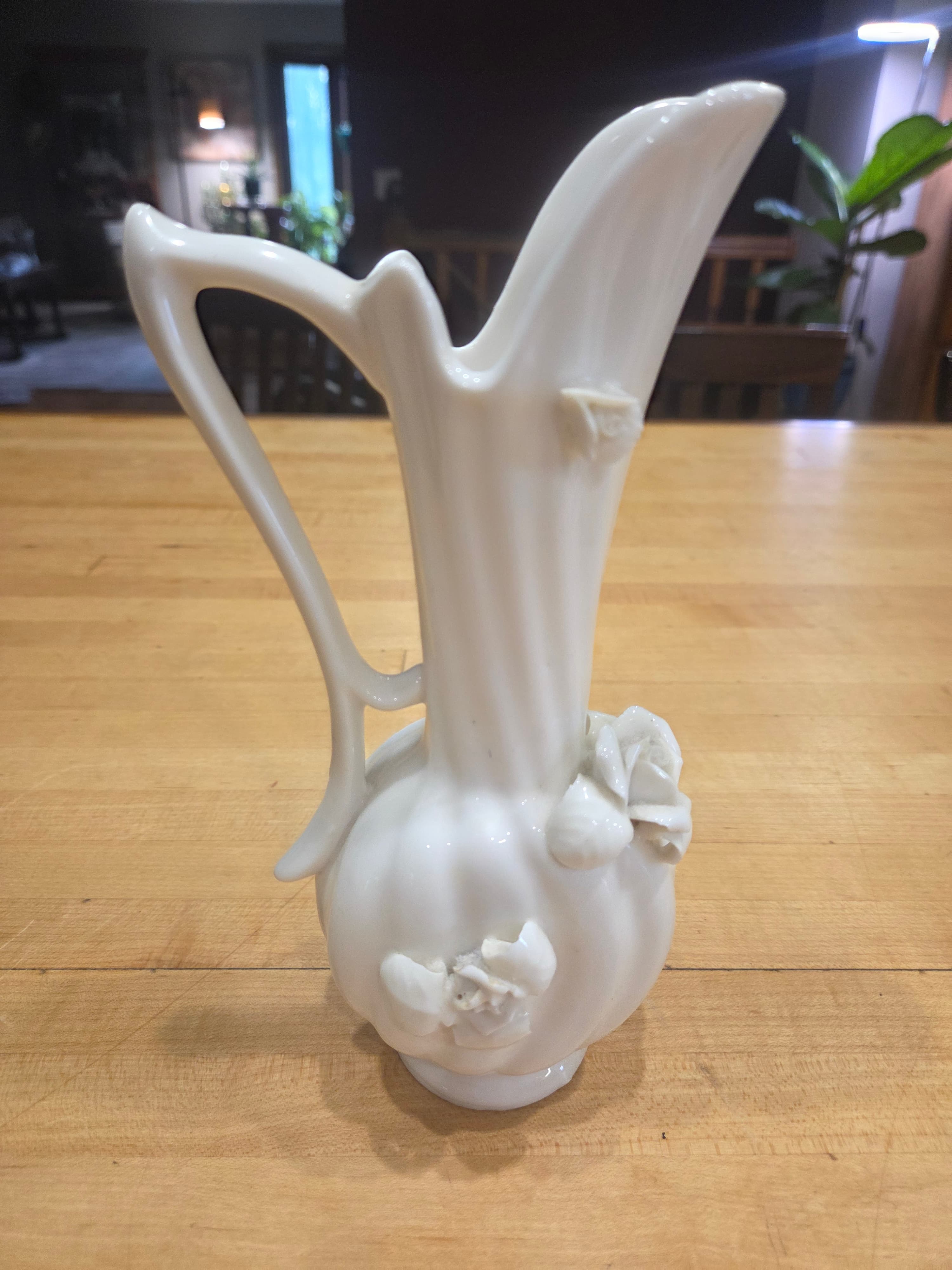 Vintage White Porcelain Ewer Vase With 3D Applied Roses - Thumbnail 5