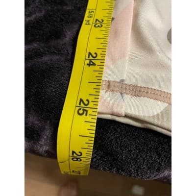 NWT MINKPINK MOVE Camo Survivor Leggings Pink Grey Activewear Size L - Thumbnail 6