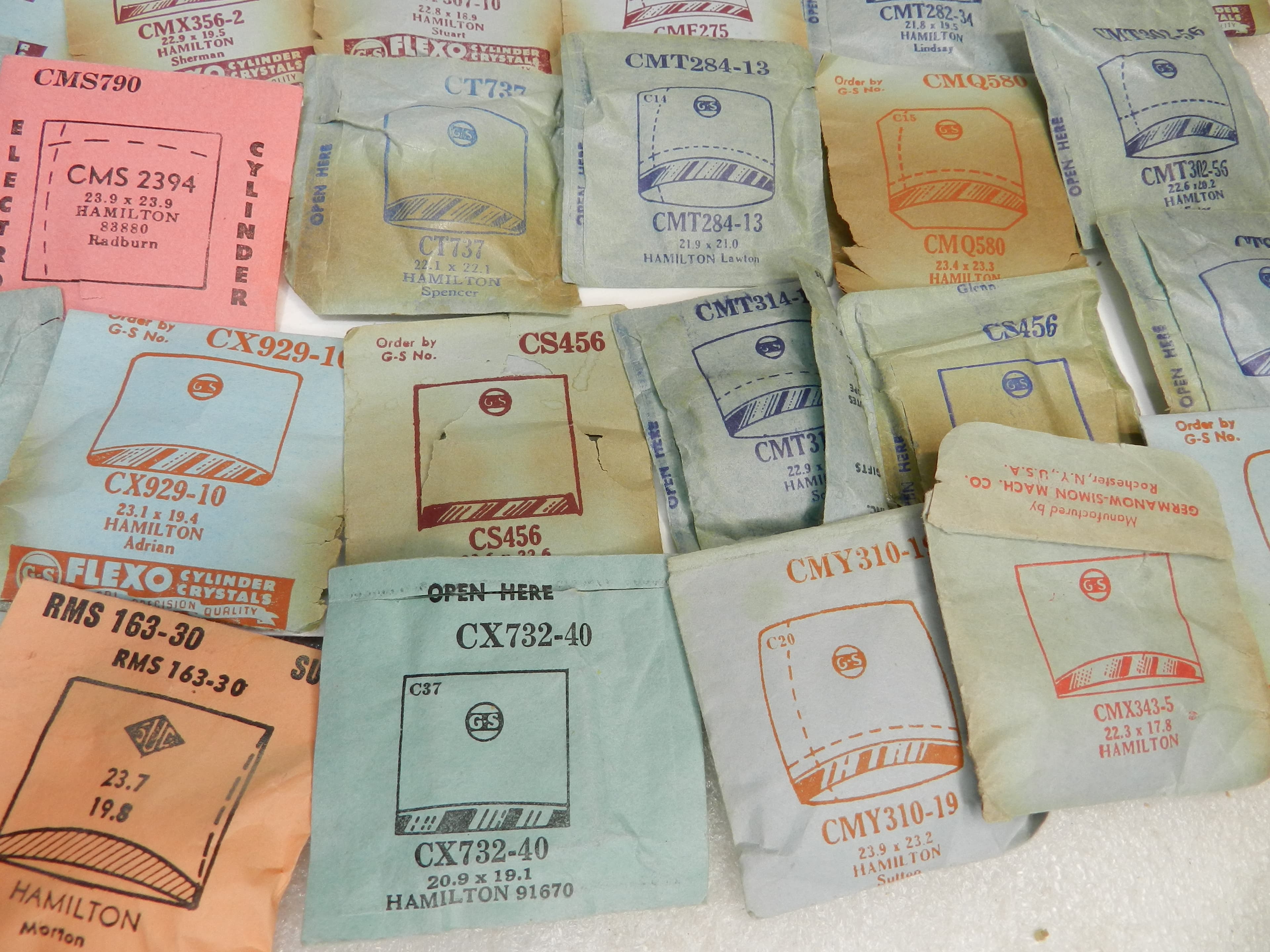 90 Vintage New Old Stock Watchmakers Mens Hamilton Crystal Watch Face Lot (O40J) - Thumbnail 2