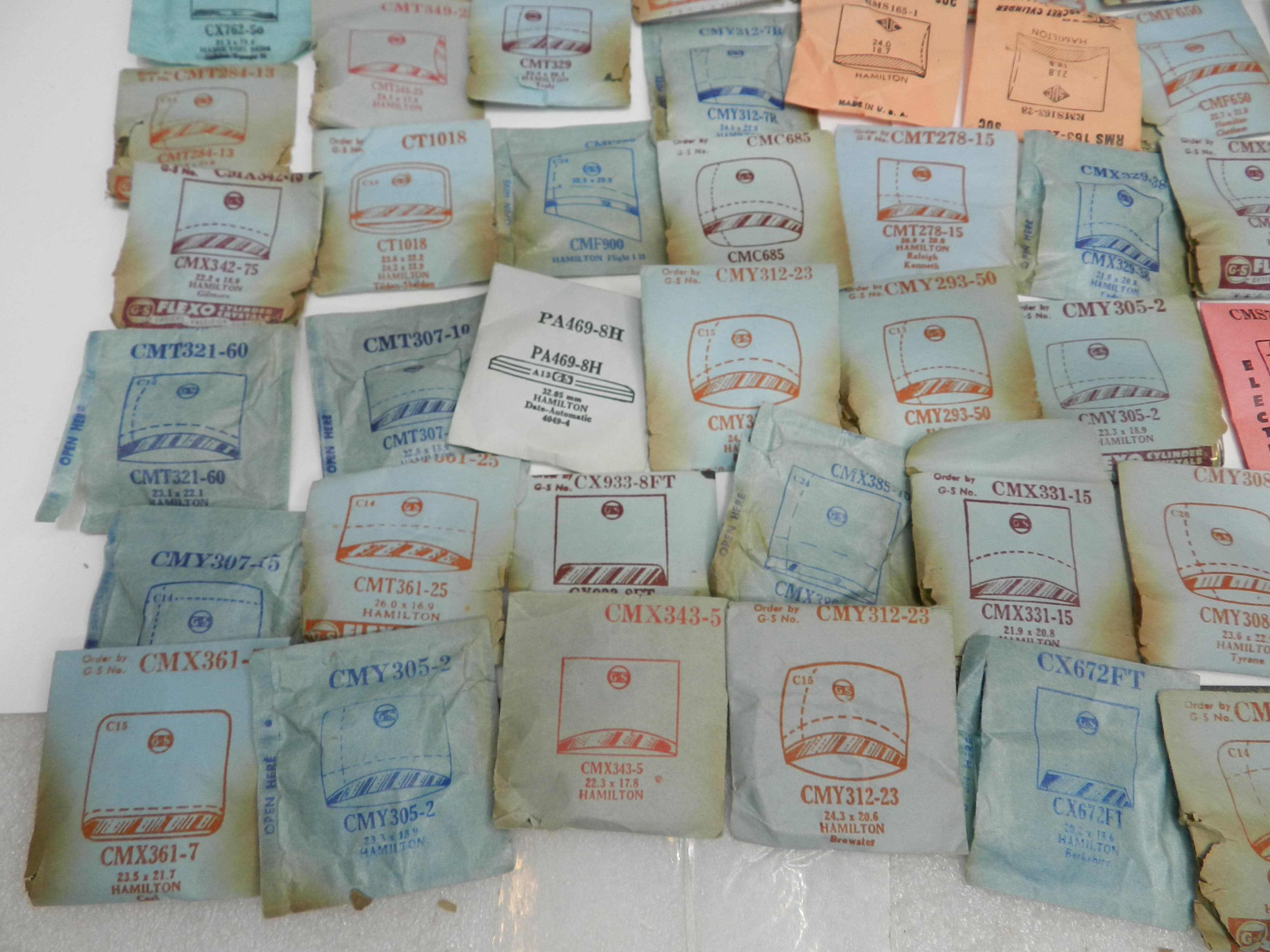 90 Vintage New Old Stock Watchmakers Mens Hamilton Crystal Watch Face Lot (O40J) - Thumbnail 5