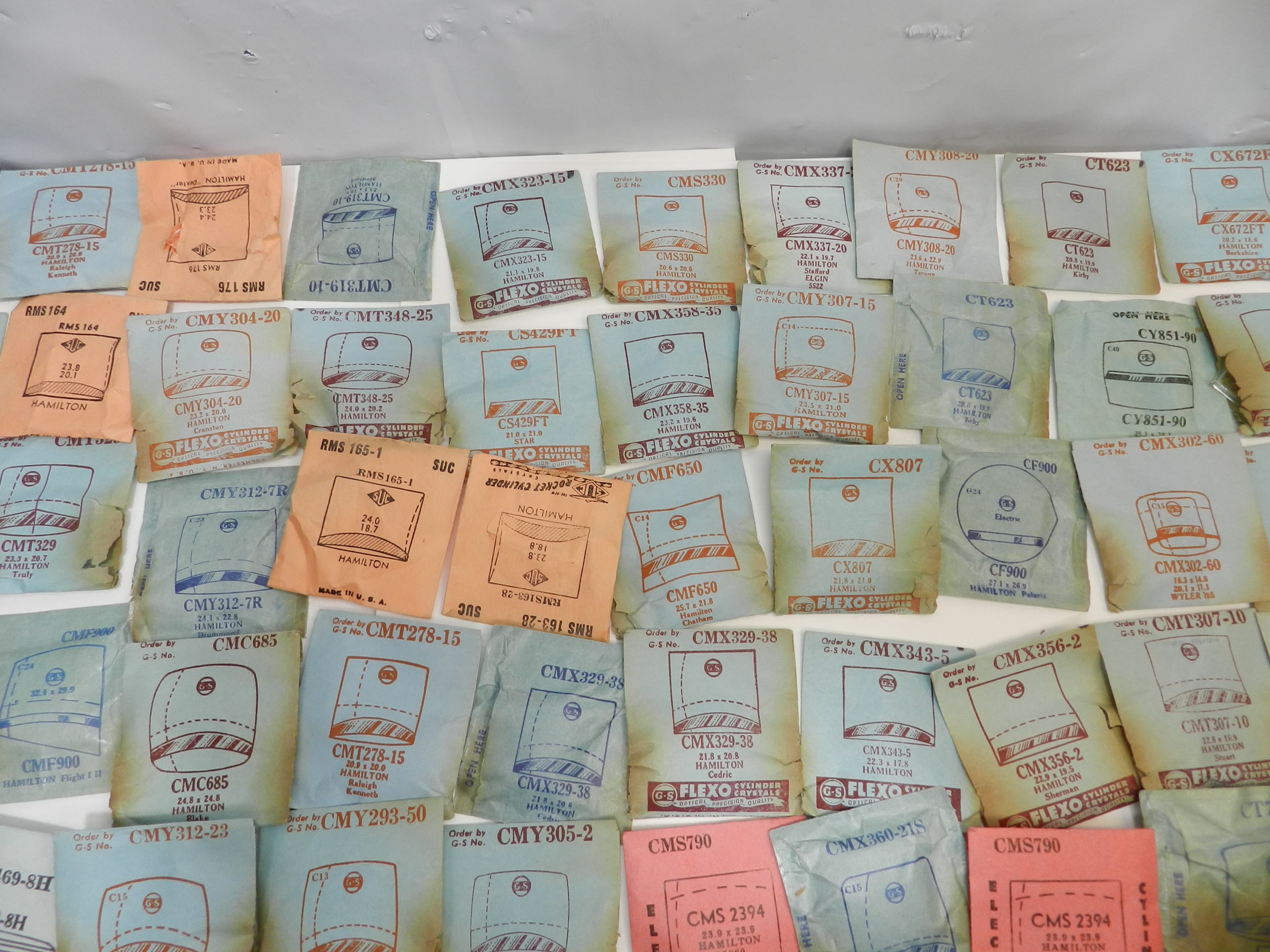 90 Vintage New Old Stock Watchmakers Mens Hamilton Crystal Watch Face Lot (O40J) - Thumbnail 6