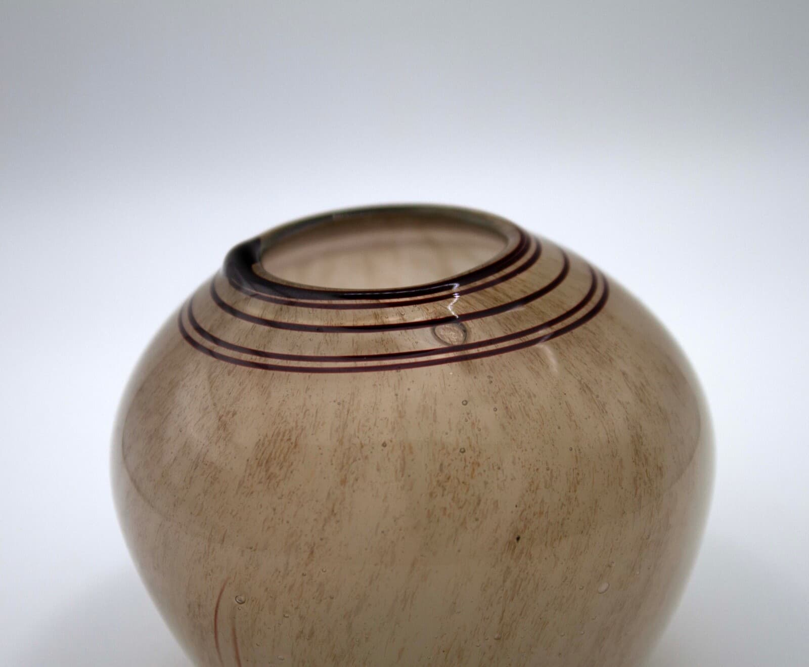 Willem Heesen Contemporary Earth Toned Art Glass Vessel with Swirl Line Design - Thumbnail 5